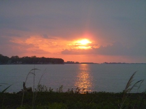 HuronSunsetFromPierLakeErie