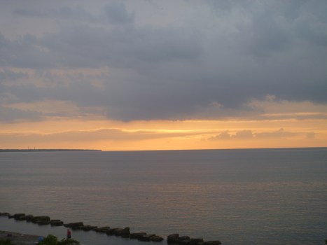 RockyRiverBeachSunsetGlow